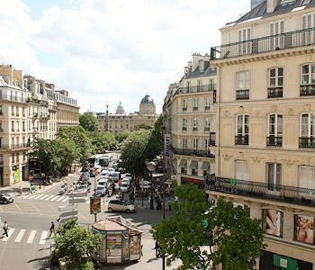Des Halles 3*